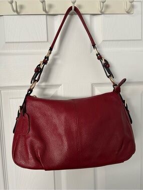 Kattee Rich Red Pebbled Leather Shoulder Bag with Gold-Tone Accents